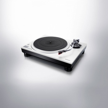 Technics SL-1500C Direct Drive Turntable (Includes Ortofon 2M Red Cartridge) - New White Finish