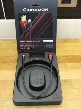Audioquest Lightning to USB Cable Cinnamon 0.75m open box