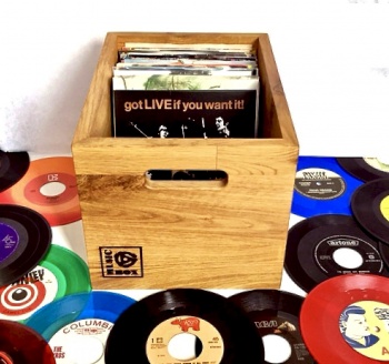 Music Box Design 7 inch Vinyl Storage Box- Oiled Oak
