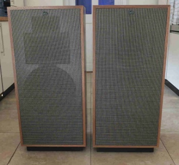 Klipsch Heritage Forte IV Speakers - Walnut - Ex Dem