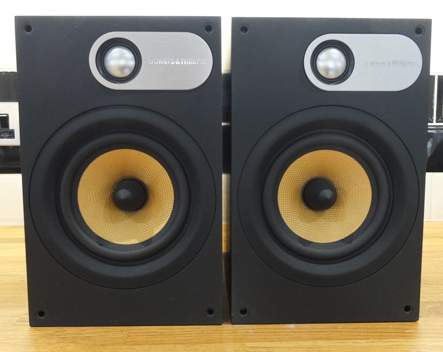 Bowers Wilkins 600 Series 686 (S1) Bookshelf Loudspeakers (Black