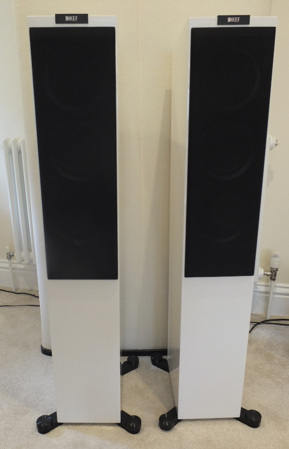 KEF R500 SPEAKERS White (PRE OWNED) Analogue Seduction
