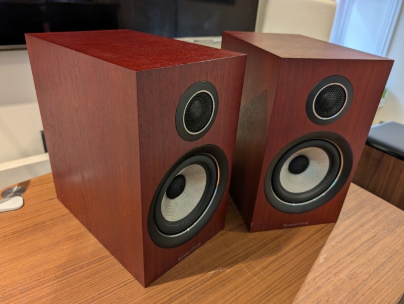 Bowers & Wilkins 707 S2 Loudspeakers - Rosenut - Ex