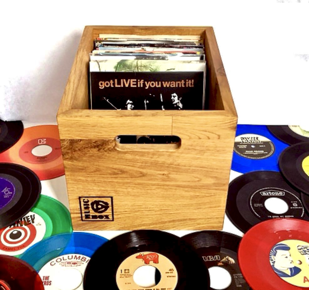 Humoristisk Mediate Øst Timor Music Box Design 7 inch Vinyl Storage Box- Oiled Oak - Analogue Seduction