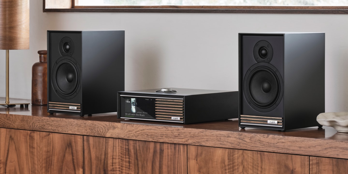 Ruark Audio Sabre-R Bookshelf Speakers - Analogue Seduction