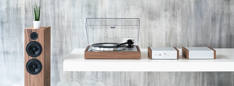 Pro-Ject The Classic Superpack Turntable - Analogue Seduction
