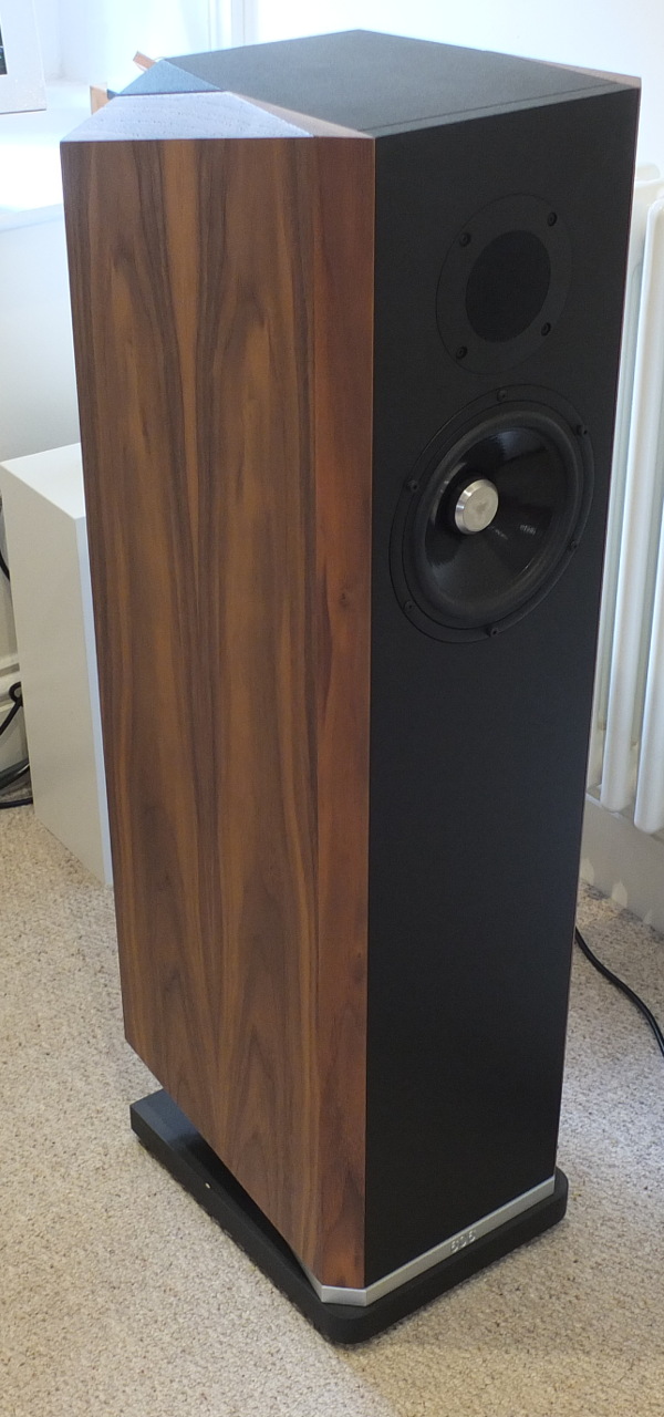 Kudos Titan 606 Loudspeakers Walnut (Ex Dem) Analogue Seduction