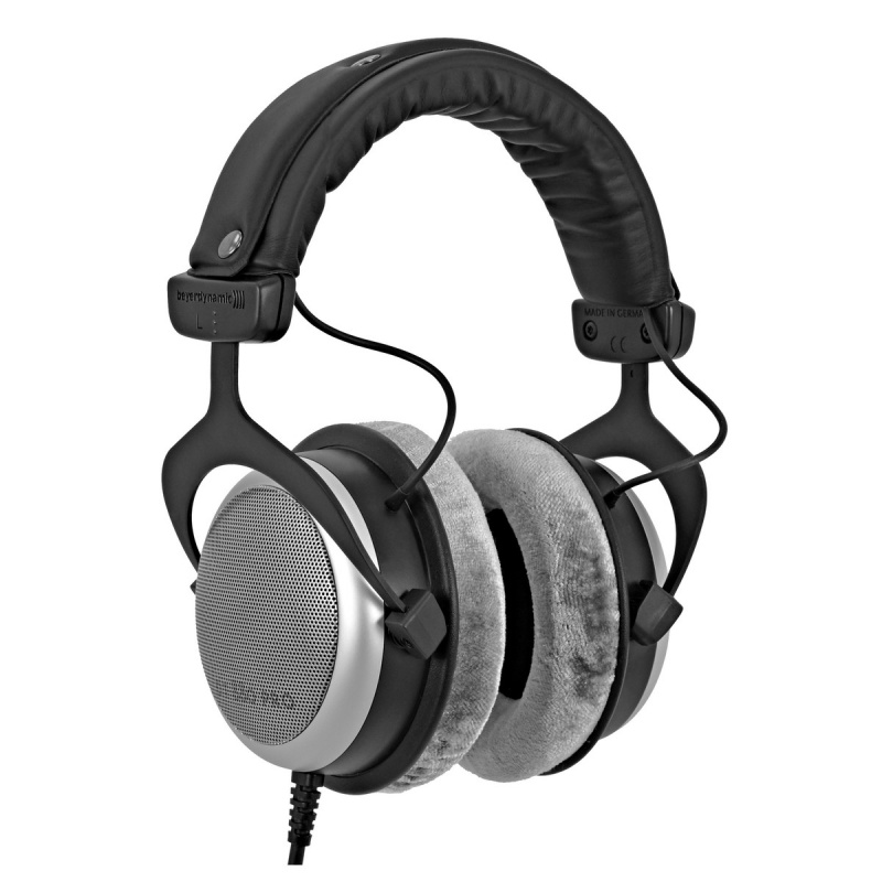 Beyerdynamic DT 880 Pro Headphones - Analogue Seduction