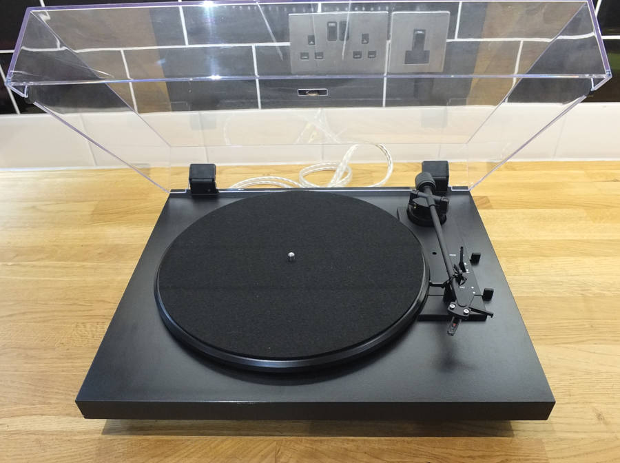 Pro-Ject Automat A1 Record Player, Fully Automatic Turntable System with  8.3″ Aluminium Tonearm, Damped Metal Platter, Ortofon OM10 Cartridge, Belt