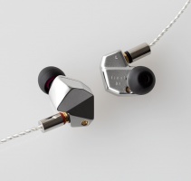 Final Audio B3 Earphones