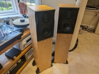 Neat Acoustics ORKESTRA Speakers - Natural Oak - Pre Owned
