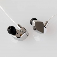 Final Audio A8000 Earphones