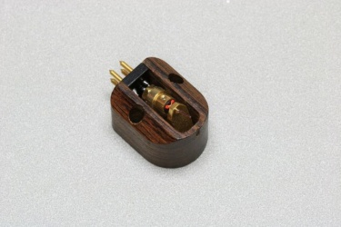 Charisma Audio Reference Two Moving Coil Cartridge