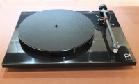 Rega Planar 1 Plus Turntable with Built In Phonostage -Black - B Grade (396066)