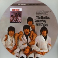 The Beatles - Yesterday And Today VINYL LP AR007